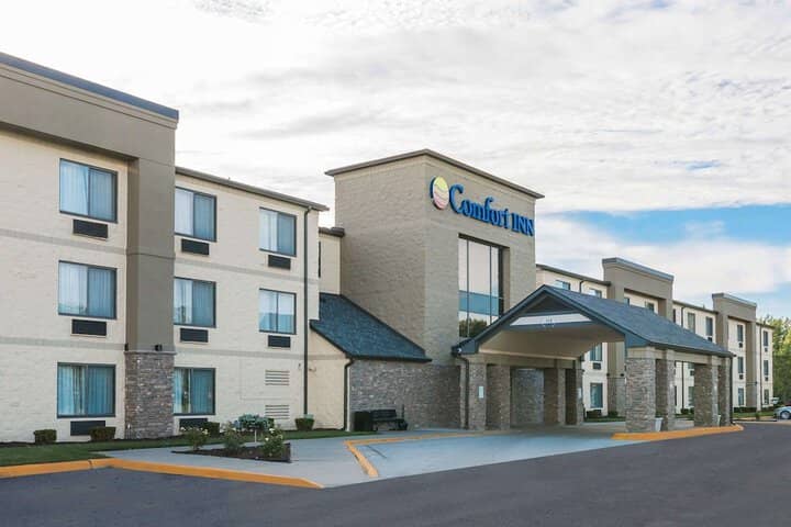 Hotel 75 of 78