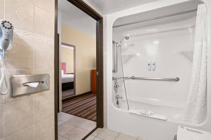Room 42 of 78
